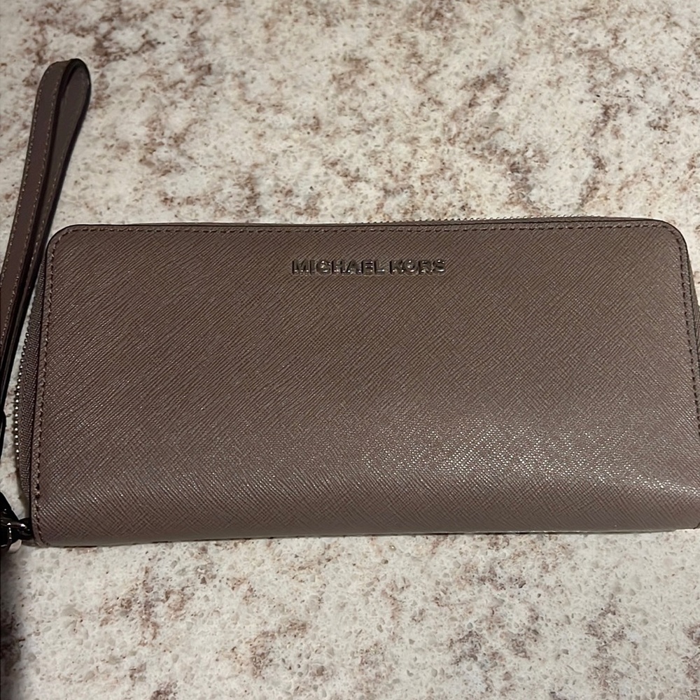 Micheal Kors Wallet